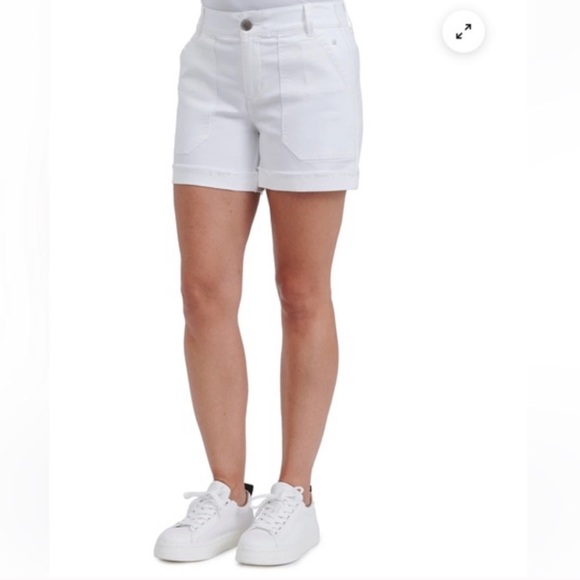 Democracy "Ab"solution High Rise Shorts in white. NWT - Picture 8 of 9